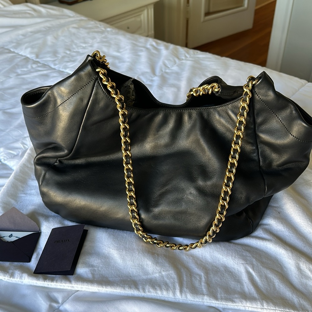 PRADA large leather bag with gold chain - Picture 8 of 12